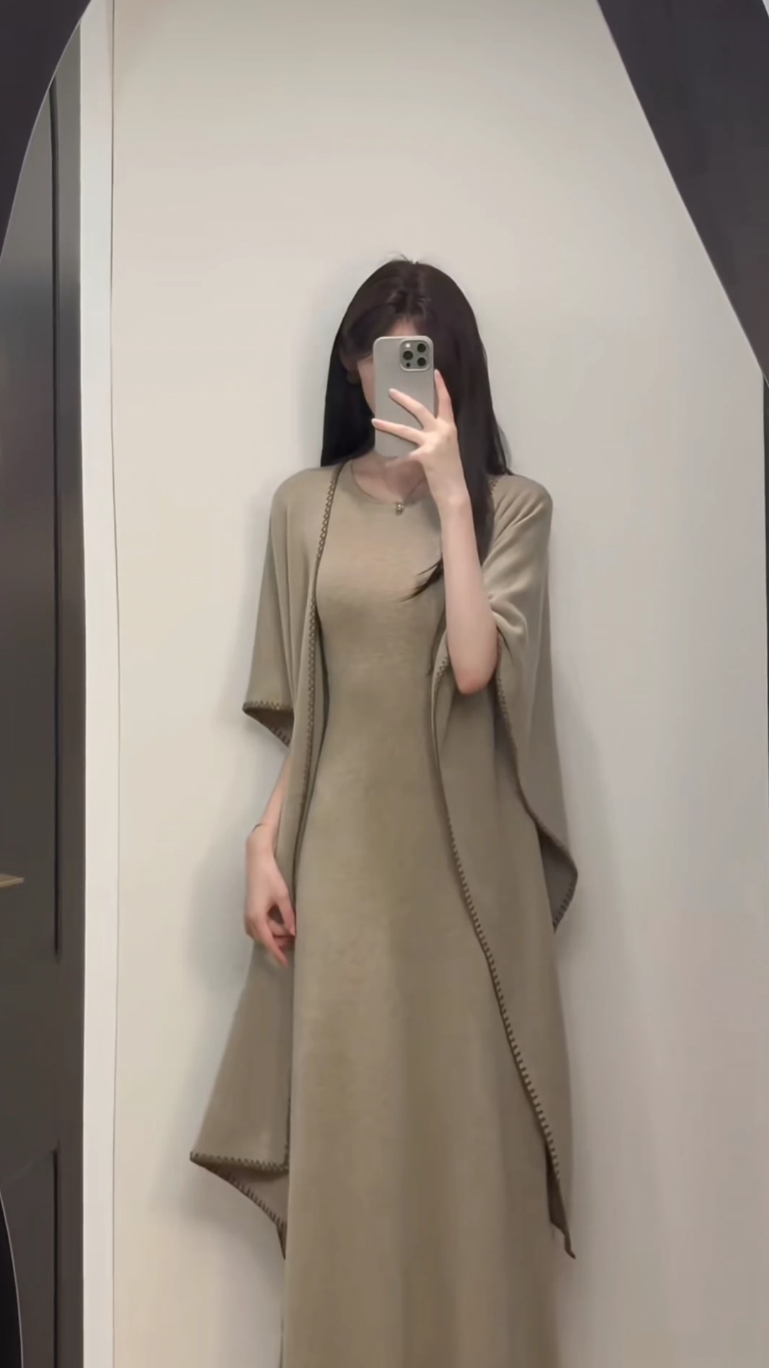2026 Autumn New Slimming Waist-Cinching Wool-Blend Knit Dress and Shawl Two-Piece Set - Image 2