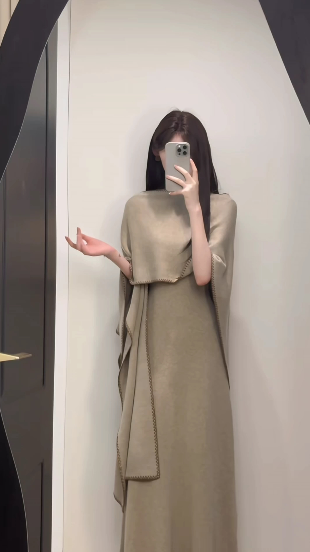 2026 Autumn New Slimming Waist-Cinching Wool-Blend Knit Dress and Shawl Two-Piece Set - Image 4